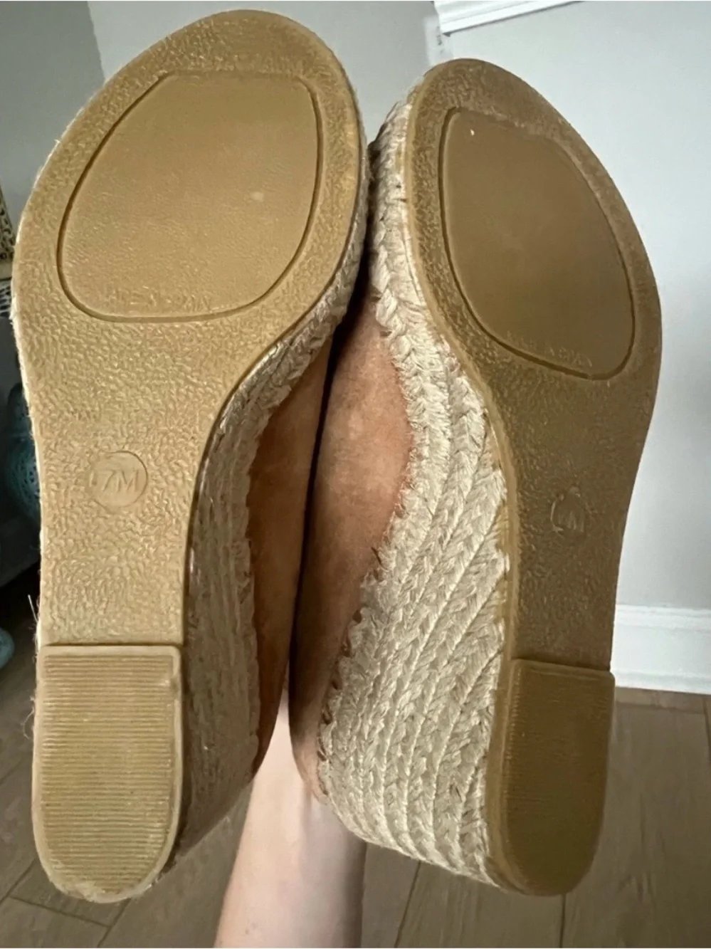 Vince Sonora suede espadrille wedges size 7